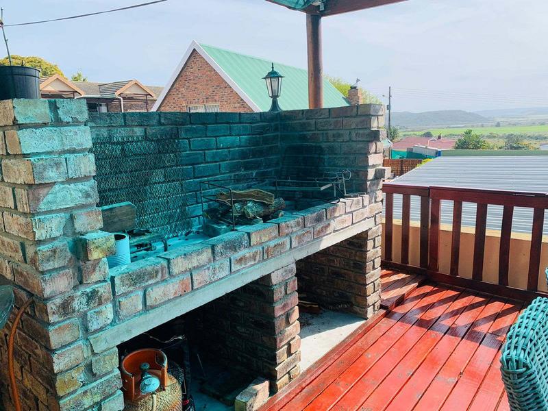 4 Bedroom Property for Sale in Fraaiuitsig Western Cape